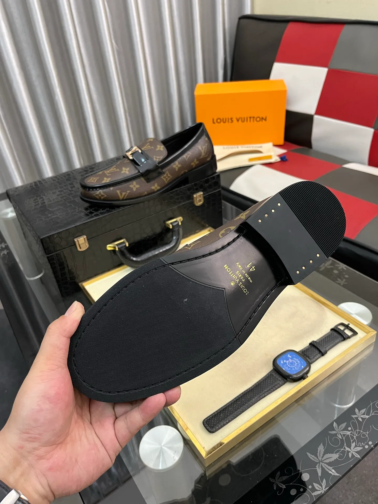 Men's Men's Shoes Men's Men's Shoes 💰520⌚️⌚️[LV] The most popular classic Louis Vuitton leather shoes. Synchronized with the official website, the upper adopts Italian imported upper embossing➕comfortable cowhide lining, fashionable atmosphere, unique brand and unique craftsmanship. Highlighting the hot style of the new year. Stop hesitating, stop wandering, get it now. Code number: 38--44. 3️⃣colors available
